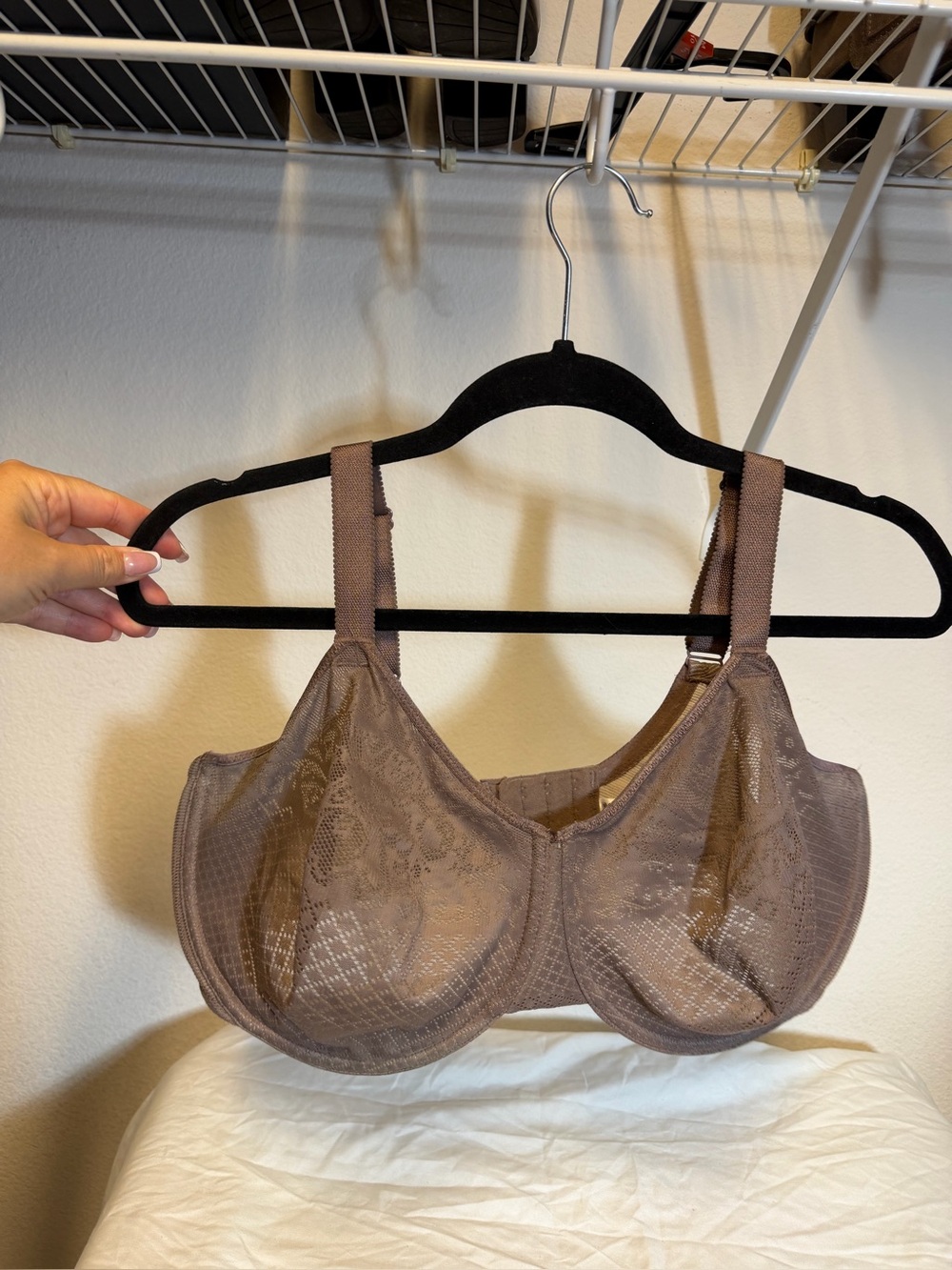 Wacoal Lace Underwire Full Coverage Bra in Taupe 42ddd